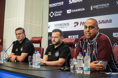Caxias apresenta novo executivo Fernando Leite<!-- NICAID(16383955) -->