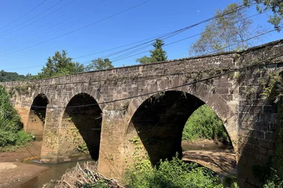 Ponte do Imperador e núcleo de casas enxaimel de Ivoti em 2024<!-- NICAID(15859705) -->