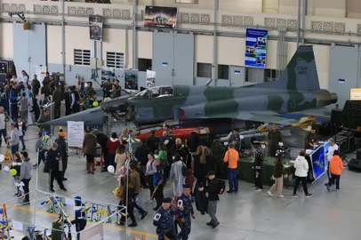 CANOAS, RS, BRASIL. 2023,10,12.Dia da criança com portões abertos na Base Aérea de Canoas.(RONALDO BERNARDI/AGENCIA RBS).<!-- NICAID(15567441) -->