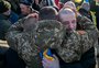Rússia e Ucrânia anunciam troca de centenas de prisioneiros de guerra