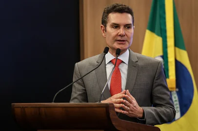 BrasÃ­lia (DF), 21/10/2025 - O ministro das Cidades, Jader FIlho, durante cerimÃ´nia para o anÃºncio do Programa MunicÃ­pio Mais Seguro. Foto: Marcelo Camargo/AgÃªncia Brasil<!-- NICAID(16221726) -->