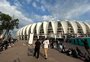 "Importante é ver ele": fãs formam fila e movimentam entorno do Beira-Rio em dia de show de Luan Santana