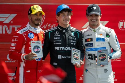 BEN STANSALL / AFP Lewis Hamilton, Kimi Antonelli, Lando Norris, F-1