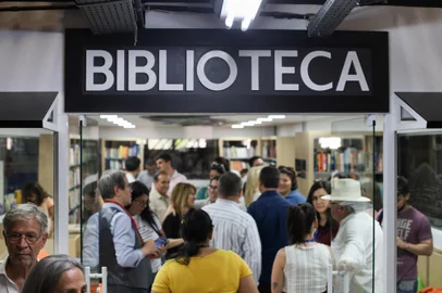 Entrega da obra de reconstrução da Biblioteca do Pão dos Pobres. Obra foi realizada pelo coletivo Arquitetos Voluntários.Projeto ESG - O caderno de dezembro foca em parcerias de ONGs, fundações e terceiro setor com a iniciativa privada para ações que geram impacto social.<!-- NICAID(15929391) -->