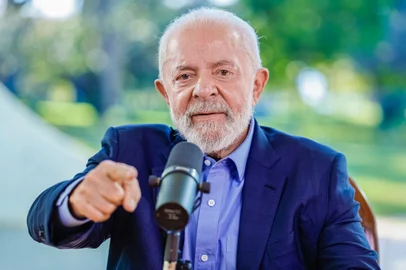 O presidente Luiz Inácio Lula da Silva concedeu entrevista à Rádio CBN, na qual falou sobre taxação de compras internacionais, aborto, Banco Central, reeleição, exploração de petróleo na Margem Equatorial, entre outros.<!-- NICAID(15792139) -->