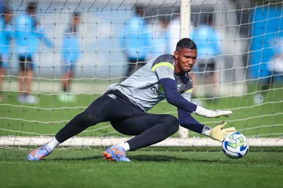 Adriel, goleiro do Grêmio