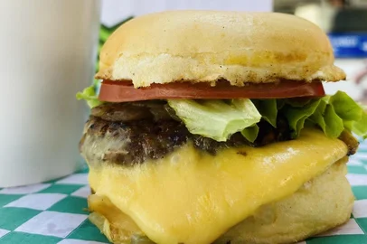 mana, burger, destemperados, porto alegre<!-- NICAID(15380604) -->