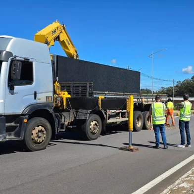 Obras na BR-470, no acesso à Carlos Barbosa, mudam fluxo de veículos nesse domingo <!-- NICAID(15952000) -->
