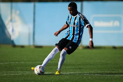 Grêmio x São Borja - Copa FGF - 31/8/2023Fotos: Renan Jardim / Grêmio FBPANa foto: Volante Josué, do sub-20 do Grêmio<!-- NICAID(15567668) -->