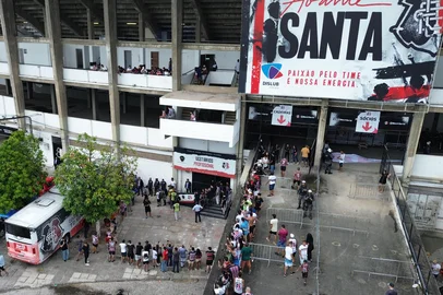 PE - PERNAMBUCANO 2025, SANTA CRUZ X SPORT - ESPORTES - PE - RECIFE - 01/02/2025 - PERNAMBUCANO 2025, SANTA CRUZ X SPORT -  Vista do Estádio do Arruda em Recife (PE), antes da partida entre Santa Cruz e Sport no Estádio do Arruda em Recife (PE), pelo Campeonato Pernambucano 2025.  01/02/2025 - Foto: MARLON COSTA/AGIF - AGÊNCIA DE FOTOGRAFIA/AGIF - AGÊNCIA DE FOTOGRAFIA/ESTADÃO CONTEÚDO<!-- NICAID(15966982) -->