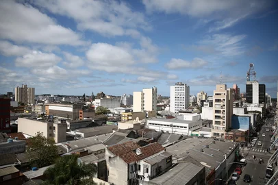PELOTAS, RS, BRASIL, 08/10/2020 - Disputa para Prefeito e Vereadores nas eleições 2020. Visitamos a cidade do sul do estado para ver os três principais problemas que são: Saneamento Básico, Educação e Emprego. Na foto- vista geral da cidade de Pelotas. Foto: Jefferson Botega / Agencia RBSIndexador: Jefferson Botega<!-- NICAID(14611962) -->