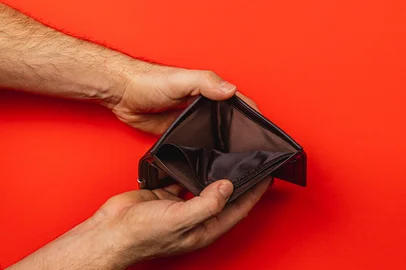 PORTO ALEGRE, RS, BRASIL, 18-09-2025: Carteira. Foto: mykhailo/stock.adobe.comFonte: 1303672824<!-- NICAID(16128024) -->