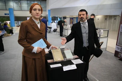 PORTO ALEGRE,RS,BRASIL.2023,10,28.Congresso espírita com palestra de André Trigueiro na PUC.NA FOTO.Danielle Quintana e Allex Manzonia .(RONALDO BERNARDI/AGENCIA RBS).<!-- NICAID(15582317) -->