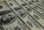 Com alta de 27% no ano, dólar reforça o desafio às previsões do mercado para 2025