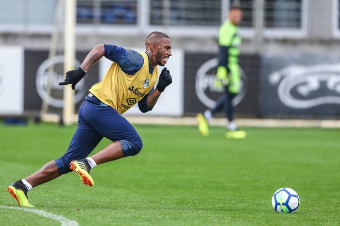 Lucas Uebel / Divulgação Grêmio / Divulgação Grêmio Lucas Uebel / Divulgação Grêmio / Divulgação Grêmio