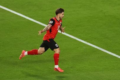 DEAN MOUHTAROPOULOS / GETTY IMAGES NORTH AMERICA / GETTY IMAGES VIA AFP SANTA CLARA, CALIFORNIA - JUNE 16: Romano Schmid #18 of Austria celebrates scoring his team's first goal during the FIFA World Cup 2026 Group J match between Austria and Jordan at San Francisco Bay Area Stadium on June 16, 2026 in Santa Clara, California. Dean Mouhtaropoulos/Getty Images/AFP (Photo by Dean Mouhtaropoulos / GETTY IMAGES NORTH AMERICA / Getty Images via AFP)<!-- NICAID(16308220) -->