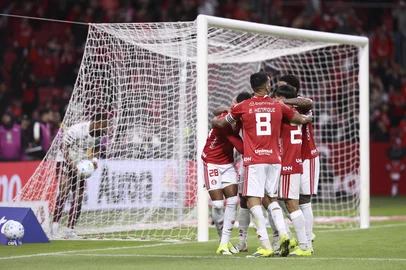 PORTO ALEGRE, RS, BRASIL, 03-05-2026: Internacional x Fluminense, partida válida pela 14ª rodada do Campeonato Brasileiro 2026. O jogo ocorre no estádio Beira-rio, em Porto Alegre. Foto: Bruno Todeschini/Agência RBSIndexador: Bruno Todeschini<!-- NICAID(16277885) -->