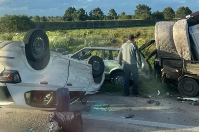 Pablo Gonzales / Arquivo pessoal Acidente envolvendo três carros é registrado na BR-392, em Rio Grande