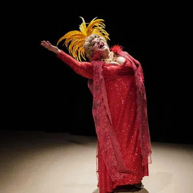 Grace Gianoukas em “Nasci pra ser Dercy”<!-- NICAID(15428453) -->