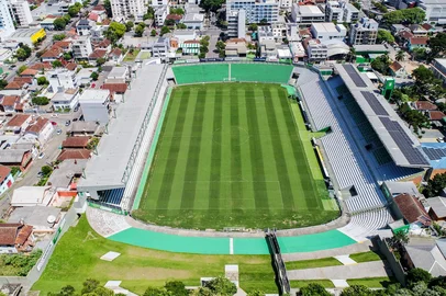 CAXIAS DO SUL, RS, BRASIL, 25/02/2025. Reportagem especial sobre os 50 Anos do Estádio Alfredo Jaconi. Imagens gerais do estádio. (Neimar De Cesero/Agência RBS)<!-- NICAID(15982939) -->