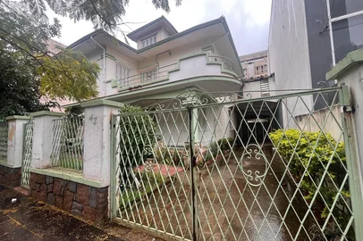 Prédio no Menino Deus manterá sobrado de 1939 e casa histórica onde funcionava confeitaria<!-- NICAID(16117174) -->