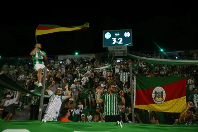 Porthus Junior / Agencia RBS CAXIAS DO SUL, RS, BRASIL, 09/02/2026. Juventude x São José, jogo válido pelas quartas de final do Campeonato Gaúcho 2026 (Gauchão 2026), e realizado no estádio Alfredo Jaconi. (Porthus Junior/Agência RBS)<!-- NICAID(16222102) -->