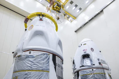Double Dragons se preparando para o voo antes das missões espaciais humanas Polaris Dawn e Crew-9<!-- NICAID(15850629) -->