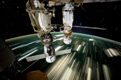 Astronauta faz imagens impressionantes em viagem de 220 dias ao espaço<!-- NICAID(16036481) -->