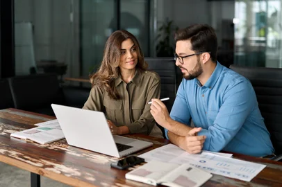 insta_photos | Adobe Stock Em alguns casos, o investimento permite deduzir até 12% da renda bruta anual no Imposto de Renda.