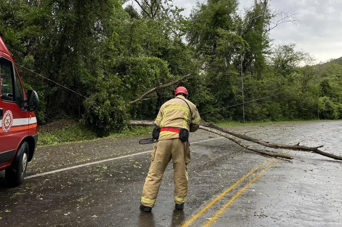 Serviço Civil Auxiliar de Bombeiro de Serafina Corrêa / Divulgação