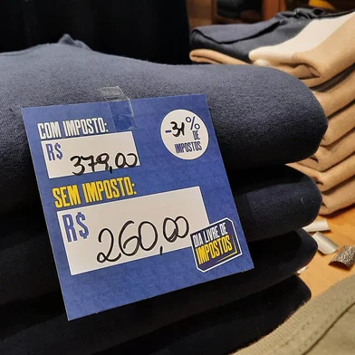 Ações da CDL Jovem preparam Caxias do Sul para o Dia Livre de Impostos<!-- NICAID(15430685) -->