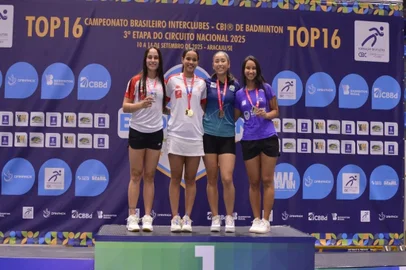 Sâmia Lima, Juliana Viana, Ana Júlia Ywata e Jackeline Luz, badminton