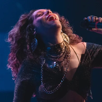 Espetáculo "O nome dela é Gal", com Fernanda Copatti<!-- NICAID(16070015) -->