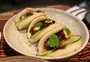 Descubra o que é "bao", o pãozinho chinês que caiu no gosto dos brasileiros, e onde comer em Porto Alegre