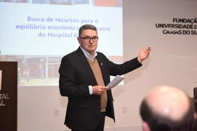 José Quadros dos Santos, presidente da Fundação Universidade de Caxias do Sul (FUCS).<!-- NICAID(15416942) -->