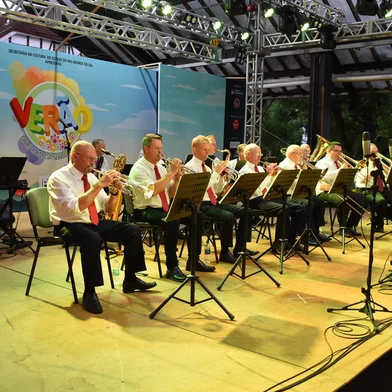Prefeitura de Nova Petrópolis anuncia investimento de R$ 840 mil, o que garante recursos para os próximos cinco anos, garantindo o funcionamento da Banda Municipal, Orquestra de Sopros e Orquestra Jovem. A parceria foi firmada entre o poder público e a Associação de Bandas e Conjuntos Musicais de Nova Petrópolis.foto: Banda Municipal de Nova Petrpopolis<!-- NICAID(15324802) -->