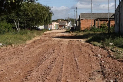 estrada do Posto Branco, importante ligação entre a Colônia de Pescadores Z3 e a BR-116, em Pelotas