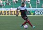 Grêmio abre tratativas e estuda oferecer dois anos de contrato a Reinaldo