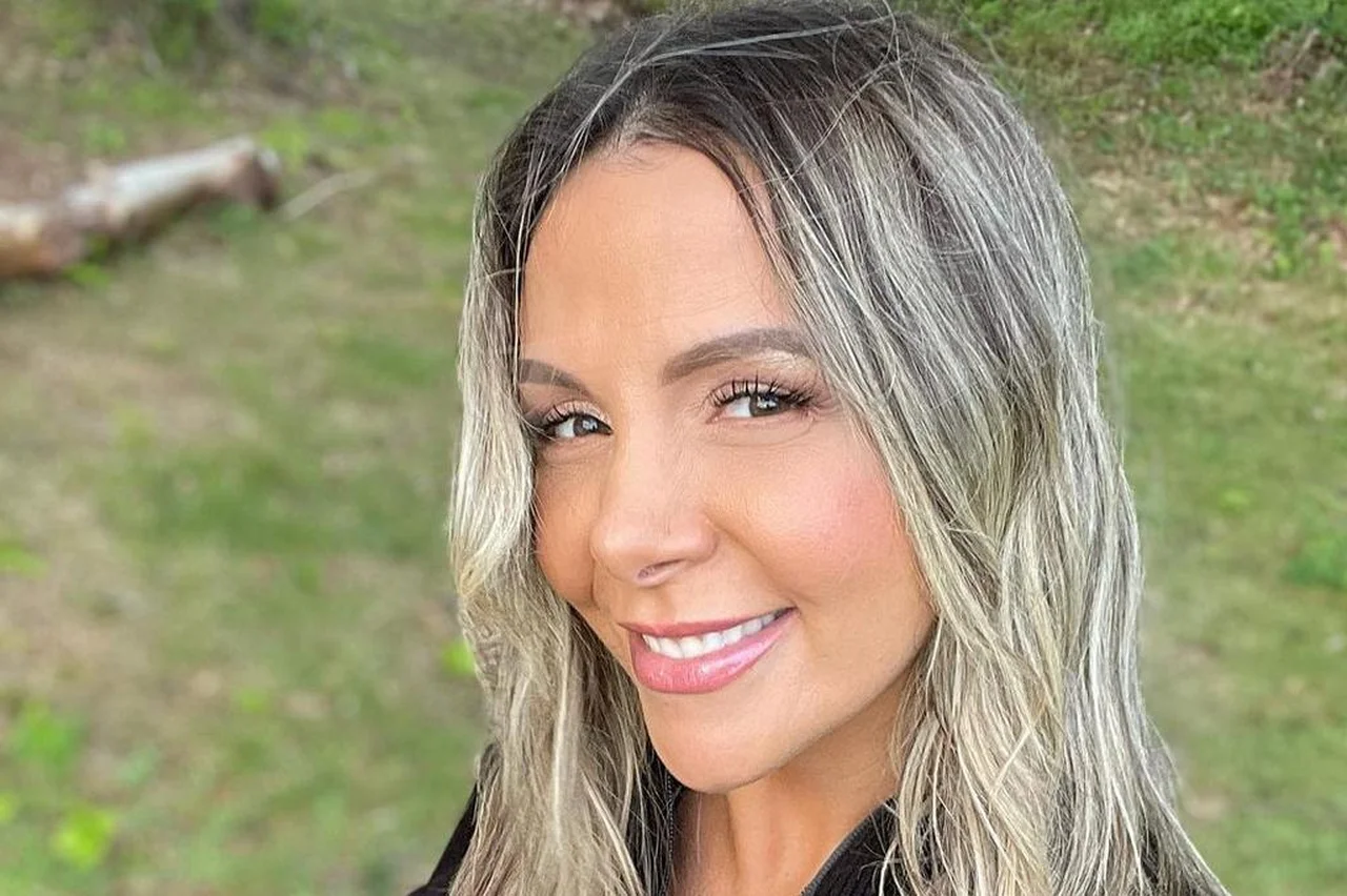 Reprodução Instagram/@carlaperez