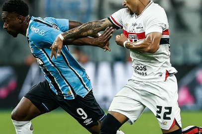 PORTO ALEGRE, RS, BRASIL, 16-10-2025: Jogo entre Grêmio e São Paulo, pela 28ª rodada do Brasileirão. Fotos: Duda Fortes/Agencia RBS<!-- NICAID(16148326) -->