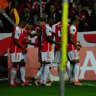 CAXIAS DO SUL, RS, BRASIL, 08/06/2024. Internacional x Delfin, jogo válido pela quinta rodada do Grupo C da Copa Conmebol Sul-Americana e realizado no estádio Alfredo Jaconi. O jogo marca a volda do Inter aos gramados gaúchos após as enchentes do início de Maio. (Porthus Junior/Agência RBS)<!-- NICAID(15784022) -->