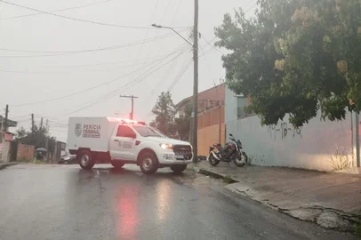 Homem reage a roubo e mata criminoso na zona norte da Capital<!-- NICAID(15570275) -->