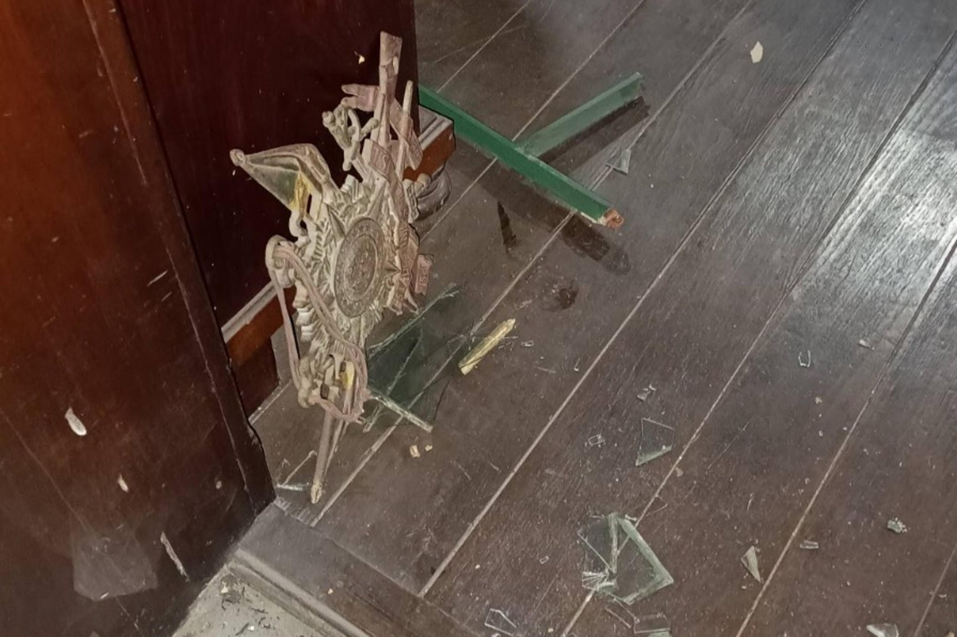 Templo positivista de Porto Alegre &eacute; alvo de furto: "Cada dano representa perda para a mem&oacute;ria, cultura e hist&oacute;ria do pa&iacute;s"