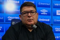 Apresentação dos novos dirigentes do departamento de futebol do Grêmio. Alexandre Rossato (E) é o novo vice de futebol, e Guto Peixoto (D) assume como diretor de futebol. <!-- NICAID(15935473) -->