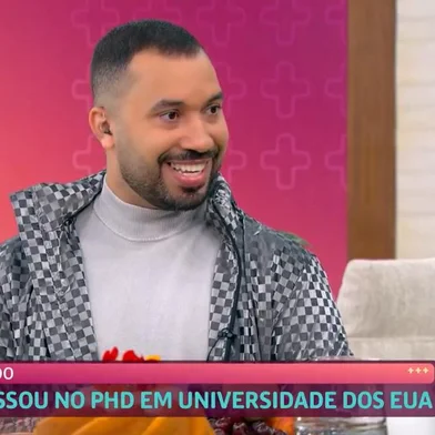 Gil do Vigor conta desfecho de confusão com doutorado nos EUA para Ana Maria Braga, no Mais Você.<!-- NICAID(15493687) -->