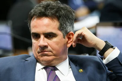 Brasília - O senador Ciro Nogueira, autor do projeto  de lei que dispõe sobre a exploração de jogos de azar em todo o território nacional, durante sessão da CCJ Senado (Marcelo Camargo/Agência Brasil)