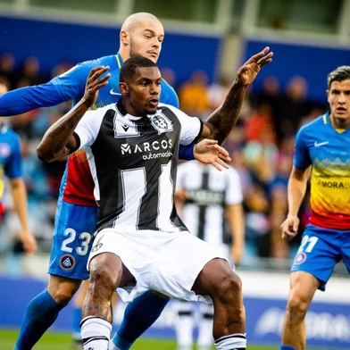 Wesley Moraes, centroavante do Levante, com passagem pelo Inter