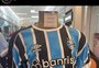 Possível nova camisa do Grêmio vaza nas redes sociais