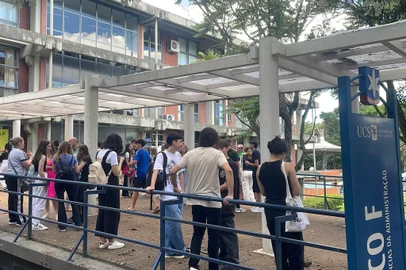 Segundo dia de provas do Enem movimenta locais de prova em Caxias do Sul e região<!-- NICAID(15910909) -->