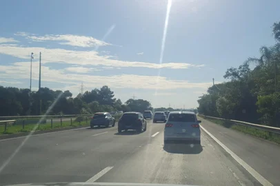 Movimento na freeway neste sábado<!-- NICAID(15986521) -->